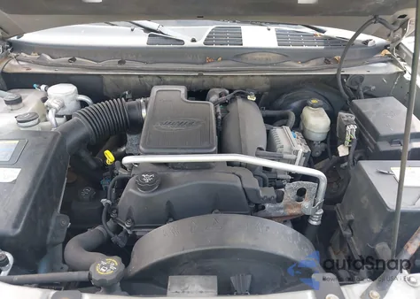 2005 Chevrolet Trailblazer Ls z USA, uszkodzony, nr VIN 1GNDT13S852257552